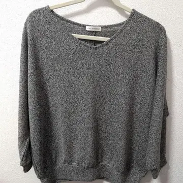 [ a.v.v standard ] 멜란지 그레이 돌먼 니트 풀오버 M