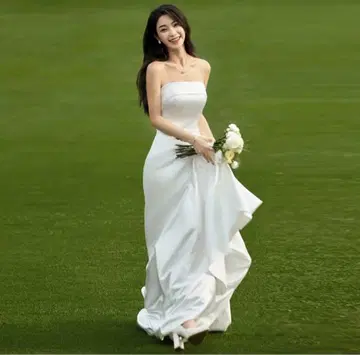 새상품 화이트 스트랩리스 웨딩 드레스 L 사이즈 즉시 발송