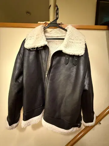 시어링 무스탕 코트