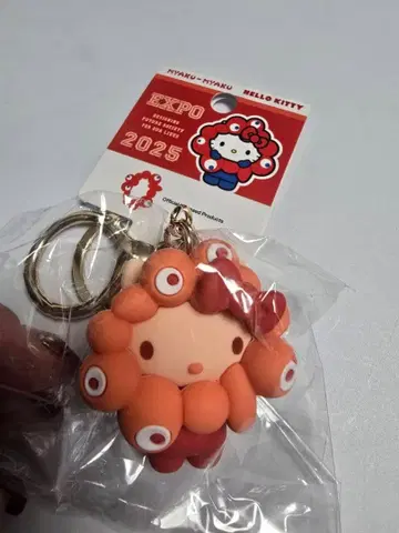 헬로키티 미야쿠미야쿠 EXPO 2025 키링