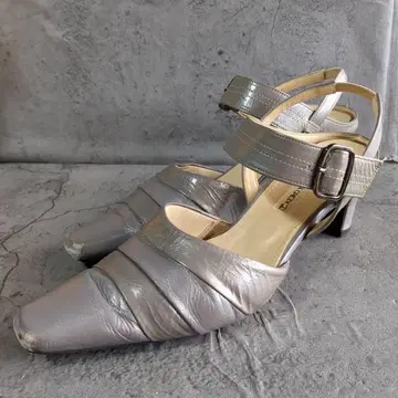 [ KEIKO YAMAMOTO ] (24) 그레이 일본제 스트랩 샌들