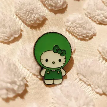 해초 키티 마리모 핀 배지