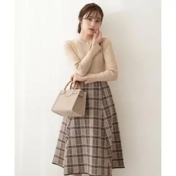 [새상품급] 프로포션 바디 드레싱 체크 도킹 니트 원피스