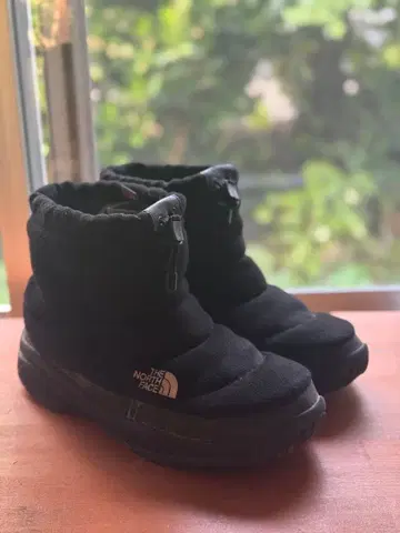 THE NORTH FACE 블랙 부츠