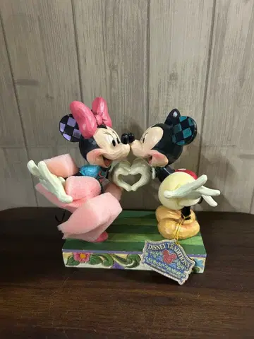 디즈니 트래디션 미키 & 미니 위드 하트 마크