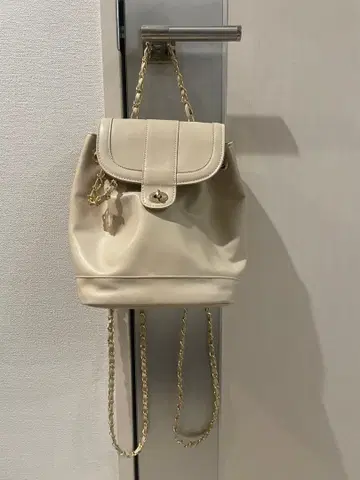 Royal Party 크림색 합성 피혁 백팩