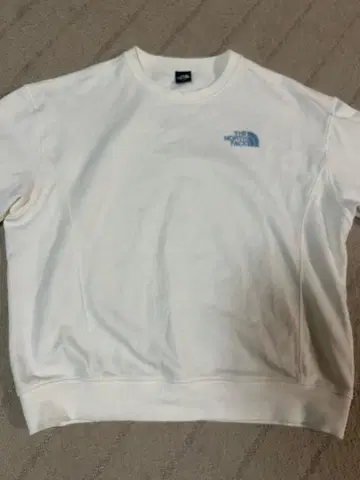 THE NORTH FACE 화이트 크루넥 트레이닝복