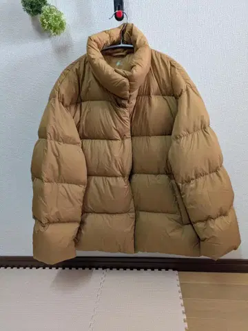 유니클로 여성용 울트라 라이트 다운 자켓 L