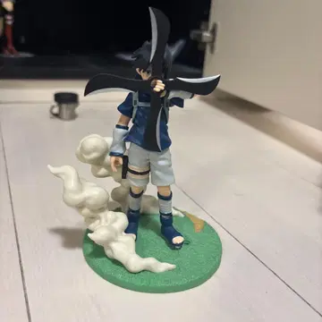 NARUTO 우치하 사스케 피규어