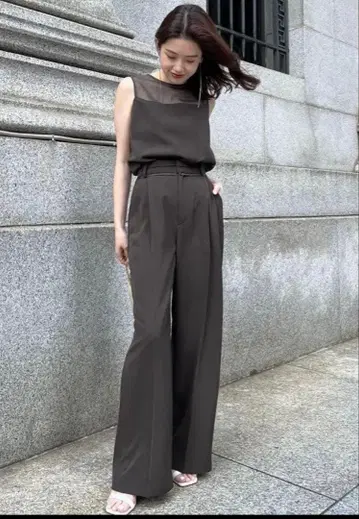 아뉴앙스 컴포트 턱 스트레이트 팬츠 브라운 M 사이즈