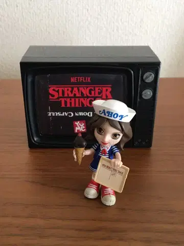 스트레인저 싱스 피규어 로빈