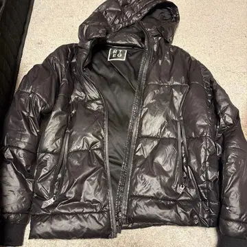 아담스 저글러 RTEG/FR 후드 부착 다운 자켓 블랙