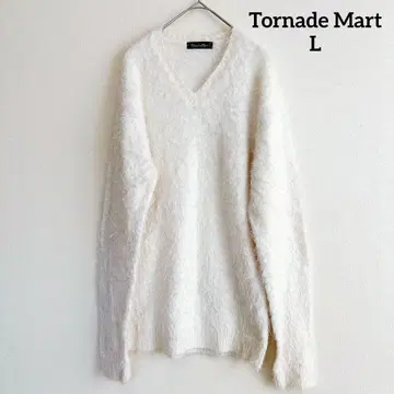 Tornade Mart 화이트 보송보송 V넥 니트 L