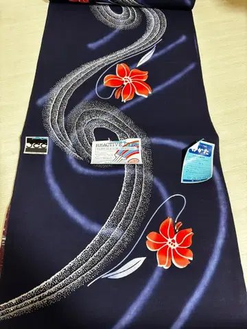 야마모토 간사이의 유카타 옷감