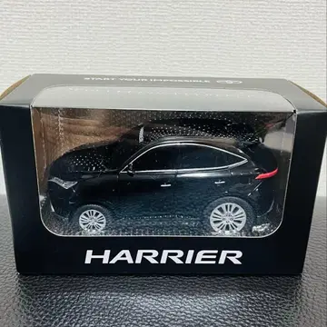 도요타 하리어 미니카 블랙