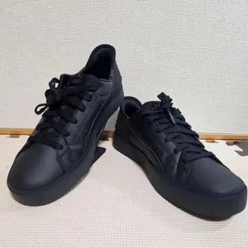 PUMA 스니커즈 로우컷