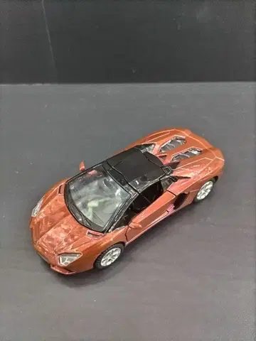 람보르기니 아벤타도르 LP700-4