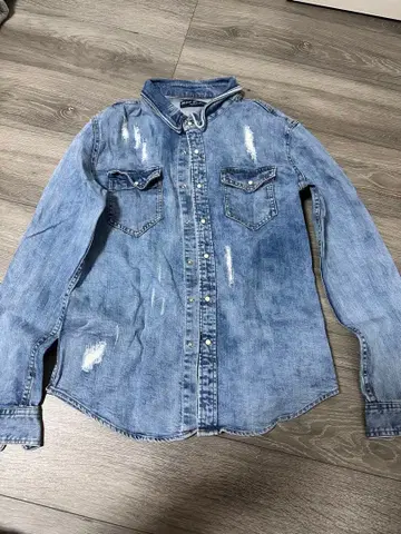 데미지 가공 데님 셔츠 라이트 블루