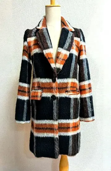 체크 무늬 체스터 코트 ONE WAY