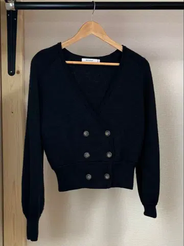 블랙 더블 버튼 가디건