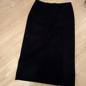 ANAYI 블랙 슬릿 스커트