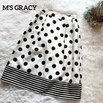 [ 엠즈 그레이시 ] 도트 x 보더 스커트 화이트 작은 사이즈