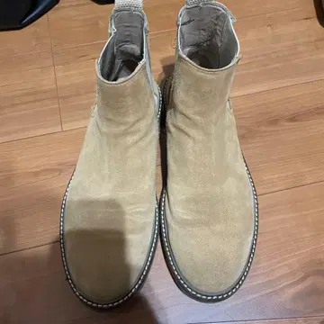 베이지 스웨이드 사이드 고어 부츠