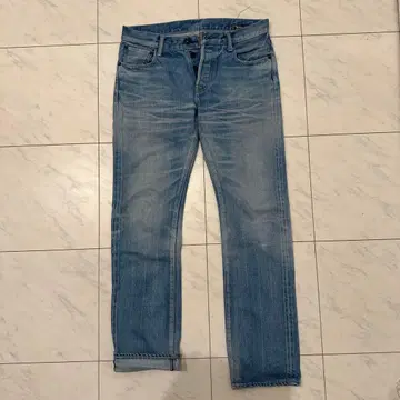 KURO 스트레이트 데님 라이트 블루