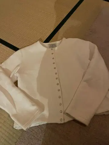 화이트 버튼 가디건 사이즈 1