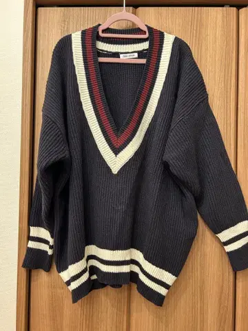 FORK & SPOON V넥 오버사이즈 스웨터