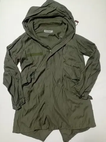 하자 있음 TROVE 트로브 밀리터리 모즈 코트