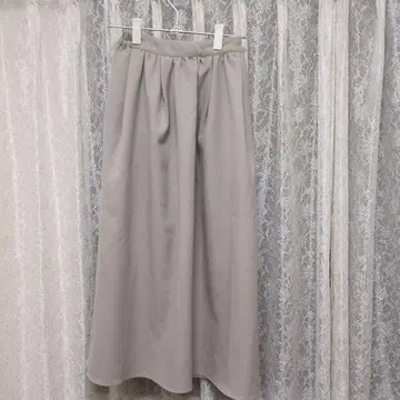 그레이 롱 스커트