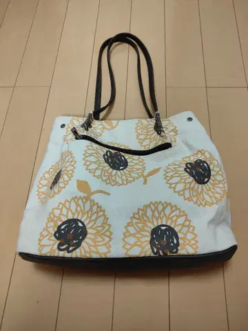 꽃무늬 토트백 (화이트/골드)