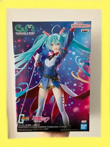 GUNDAM x 하츠네 미쿠 피규어