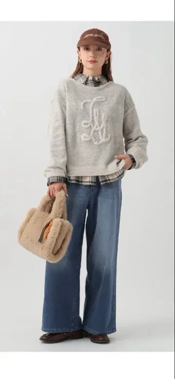 이번 시즌 겨울에도 따뜻한 BAYFLOW 속기모 와이드 데님 팬츠