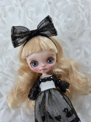 커스텀 미니 브라이스 작가님 커스텀 세인트 스완 초콜릿