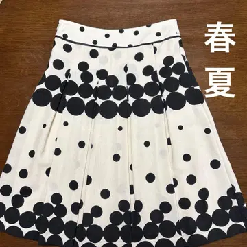[ 새상품급 ] ROPE 화이트/블랙 도트 플리츠 스커트