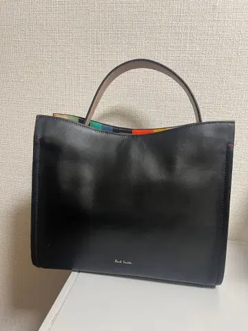 블랙 숄더백 멀티 컬러 내부