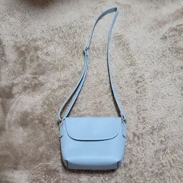CROCODILE 라이트 블루 숄더백