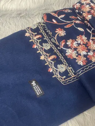 신춘 세뱃돈 세일 캐시미어 100% 아주 부드러운 스톨입니다.