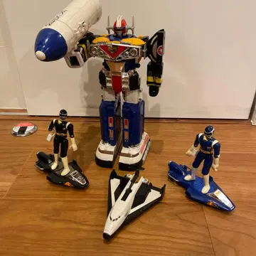 전자전대 메가레인저 로봇 1체 x 피규어 2체