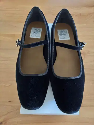 [엠마 프란시스] 플랫 비쥬 스트랩 메리 제인