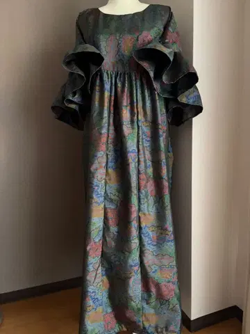 기모노 리메이크 오시마 명주 프릴 소매의 넉넉한 원피스 컬러풀 & 팝