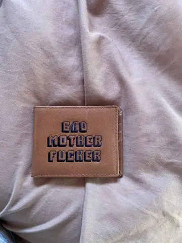 펄프 픽션 이단 접이식 지갑