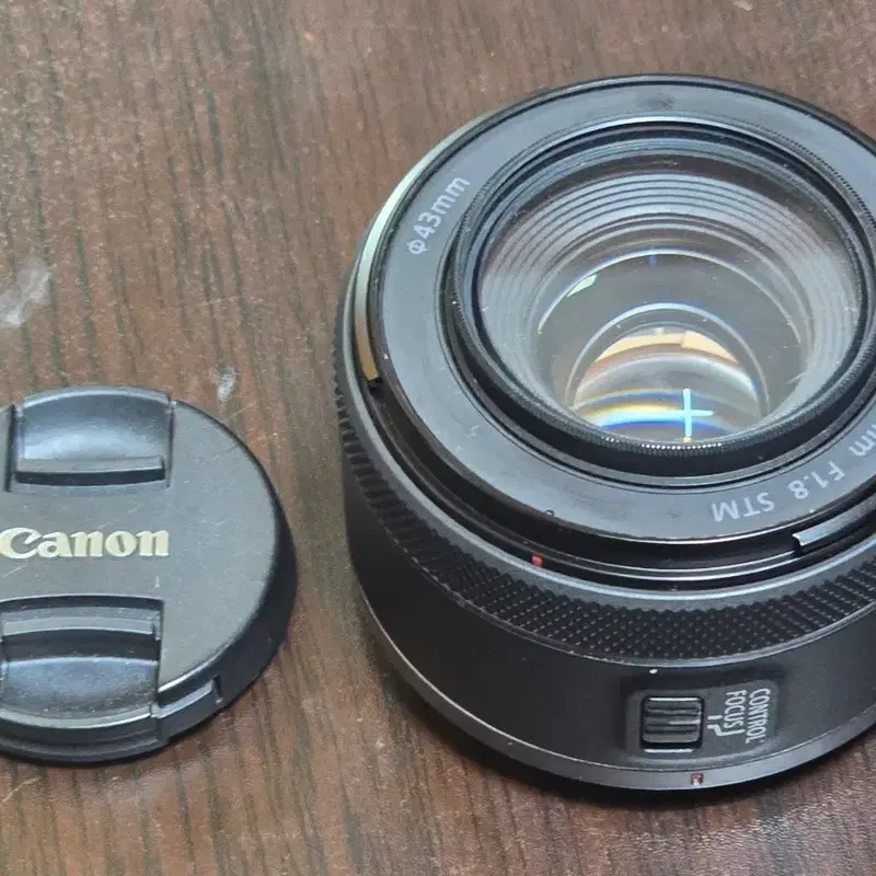 캐논 RF 50mm F1.8 STM 렌즈