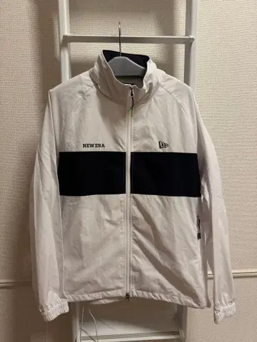 뉴에라 골프 네이비 화이트 자켓