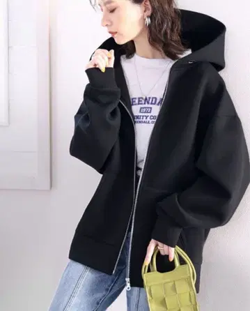 [ 미사용 ] 후드 부착 후드티 classicalelf