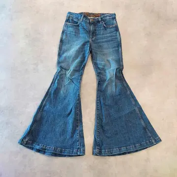 랭글러 W28 벨보텀 플레어 데님 하이라이즈 부츠 파랑 18166