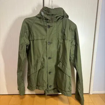 Journal Standard 후드 부착 밀리터리 자켓