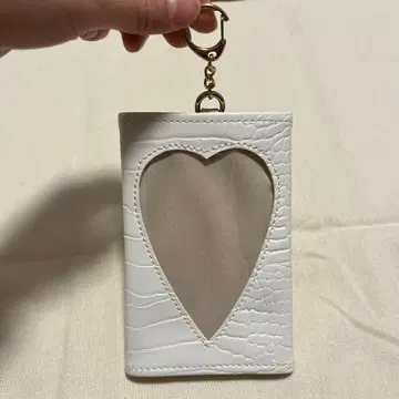 화이트 하트형 창 카드 케이스